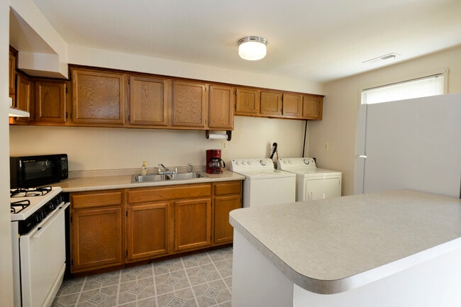 Yorktowne Townhomes