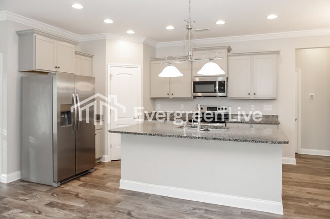 Photo - 100 Edensmith Dr