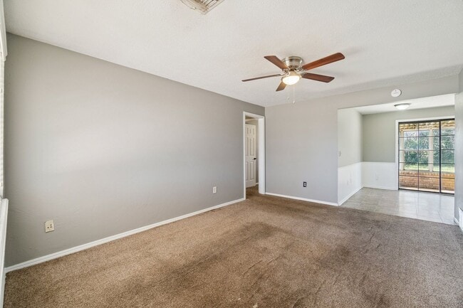 Photo - 4009 Vickie Dr