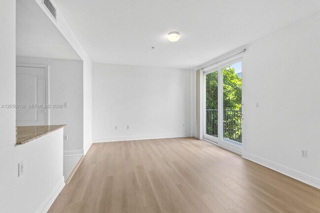 Photo - 2701 SW 3rd Ave Unit 502