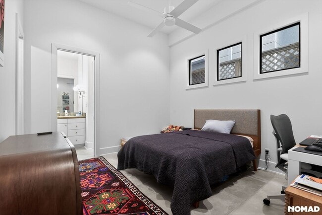 Photo - 2225 Hopkins St