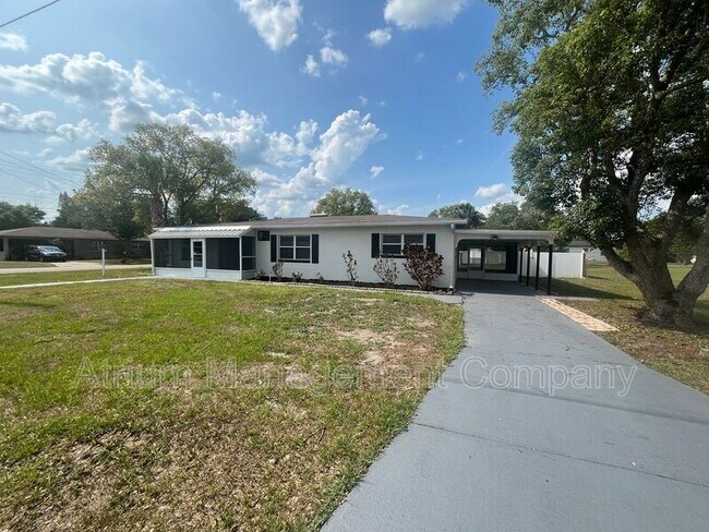 Photo - 46 Narcissus Dr House