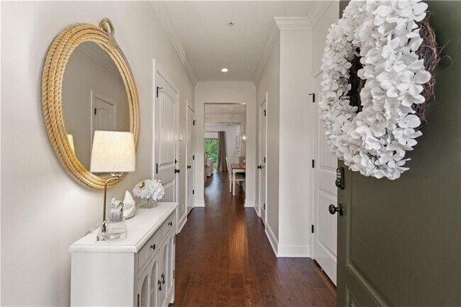 504 Reserve Ln