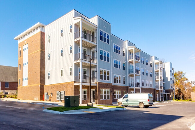 Photo - Crest at Stones Branch