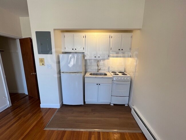 Building Photo - 60 Brighton Ave