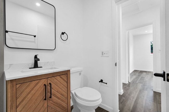 Photo - 2212 Roosevelt St