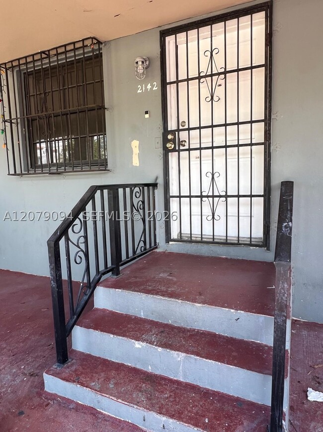 2140 NW 1st St Unit A