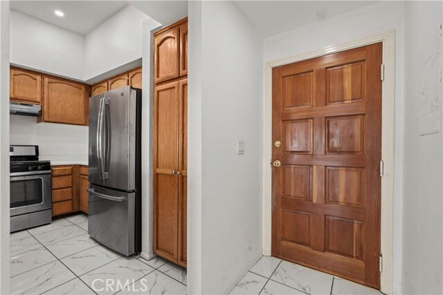 Photo - 1559 Winona Blvd Unit D3