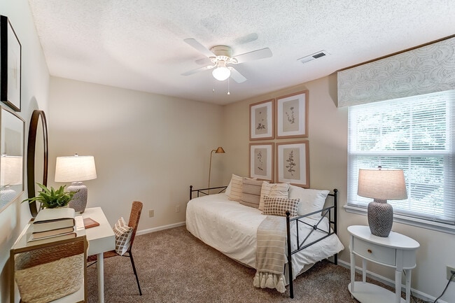 Davis Crossing Apartments