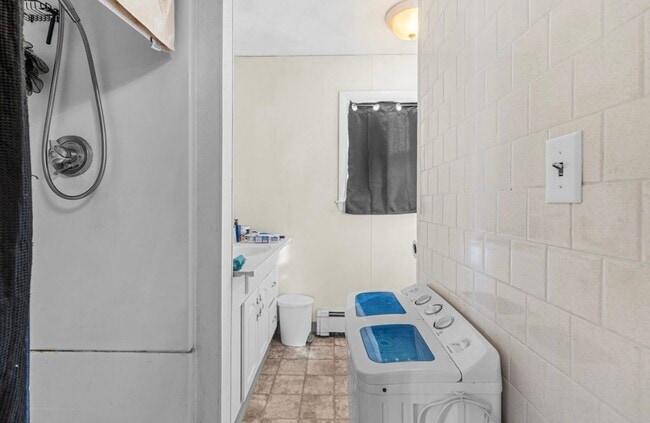 Photo - 58 Read Ave Unit Apartment 3