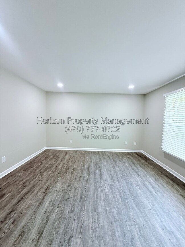 Photo - 4030 Hidden Hollow Dr