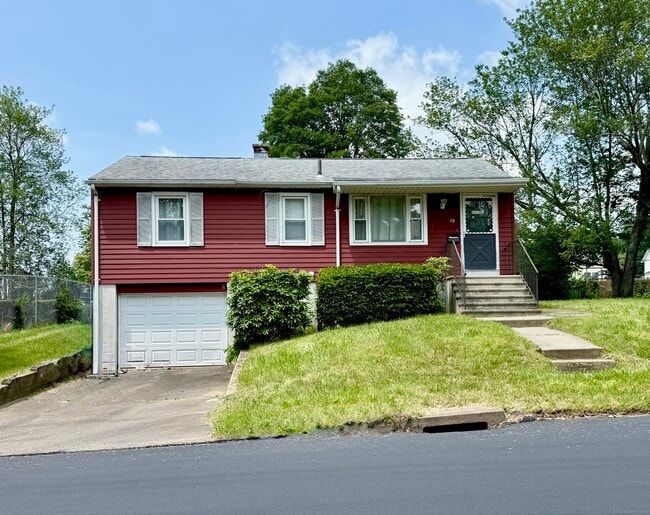 Building Photo - 79 Valentino Dr Rental