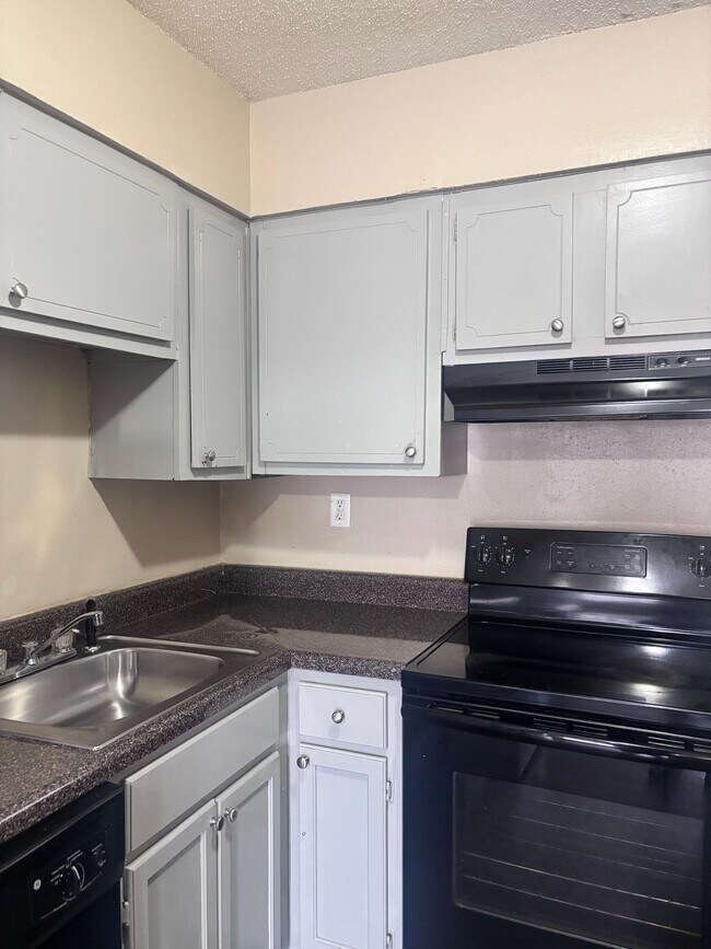 Photo - The Summereast