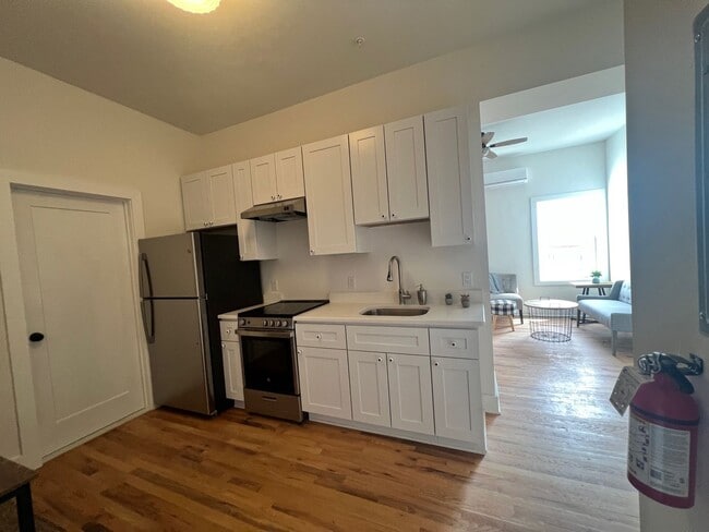 Photo - 106 E Broad St Unit Apt 7