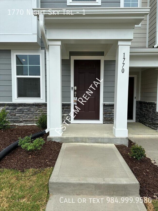 Photo - 1770 Night Sky Trl