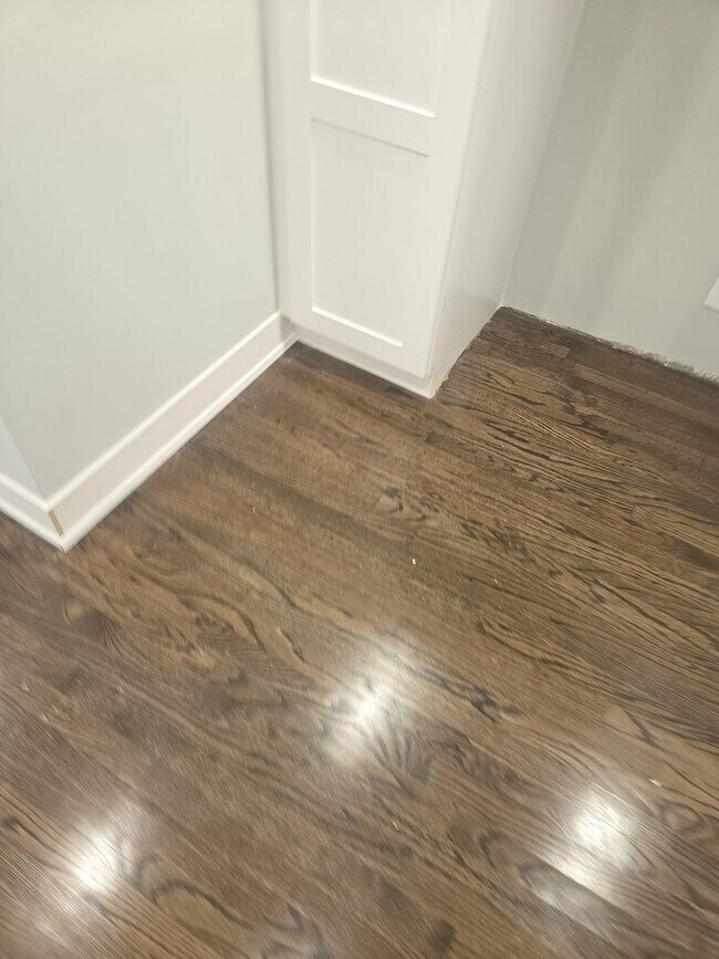 Photo - 3 bedroom in Chicago IL 60647 Unidad #GDN