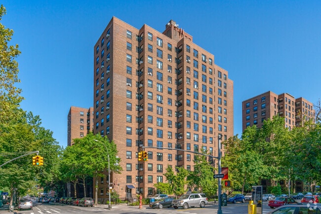 Photo - Clinton Hill Cooperative South Campus