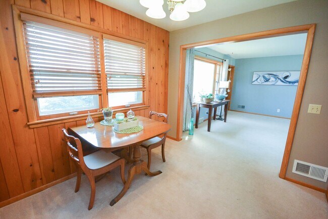 Photo - Spacious ranch style home in amazing Lowertown location!