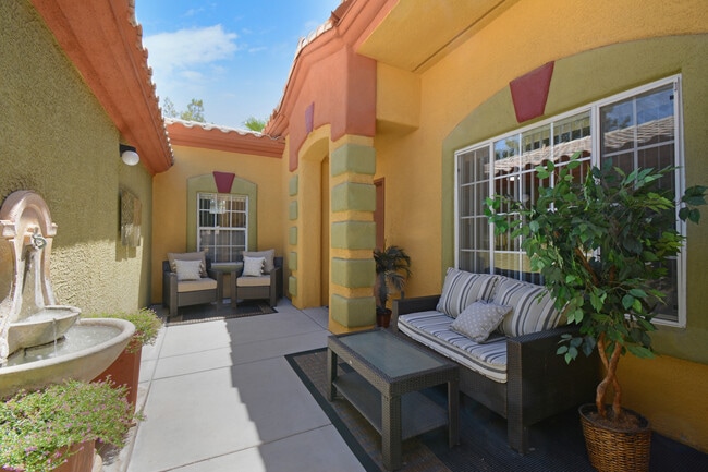 Building Photo - La Serena at the Parque Rental