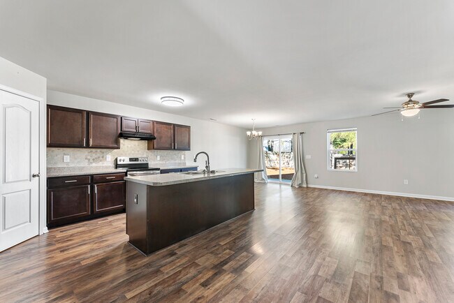 Photo - 4320 Lenity Ln