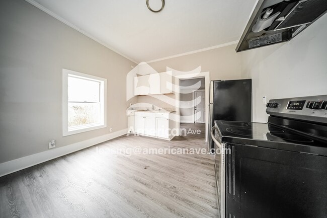 Photo - 815 Forrest Ave