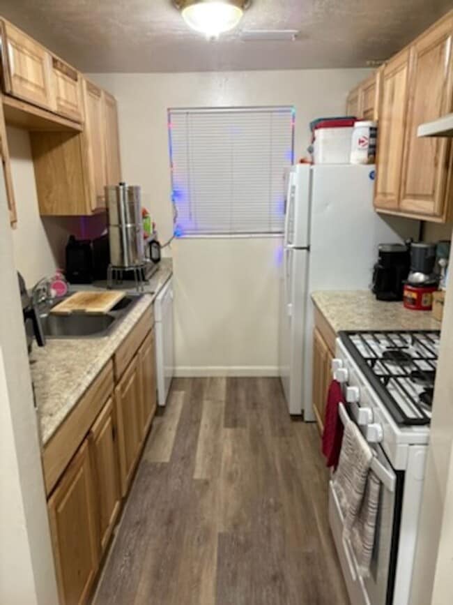 Photo - 1B/1B Pet Friendly Apartment South of BYU Unit 115