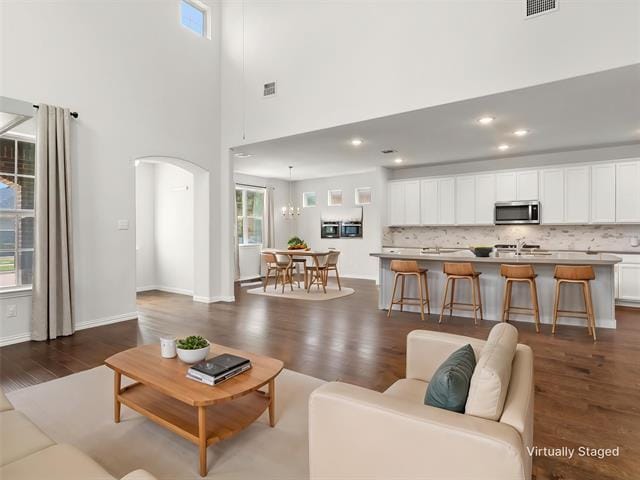 2036 Barx Dr