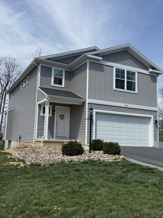 Photo - 166 Gwenedd Ln