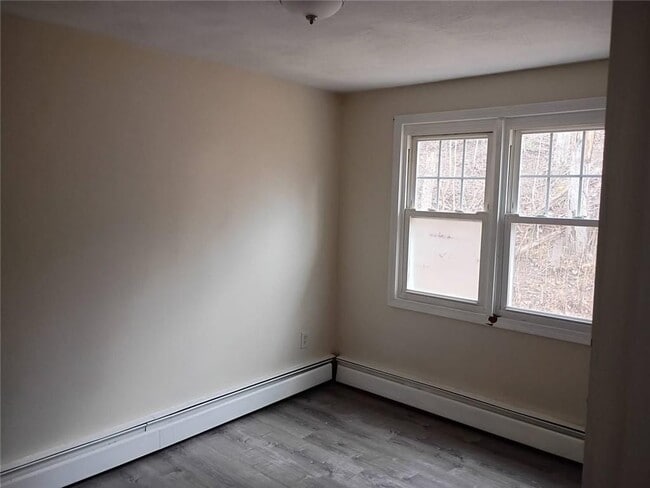 Photo - 12 Monson St