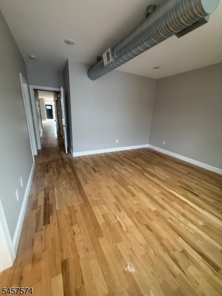372 E 27th St Unit 201