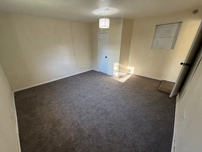 Photo - Lebanon rear