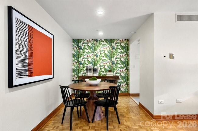 Photo - 1300 Queens Rd Unit 309