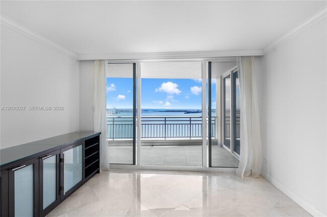 Photo - 808 Brickell Key Dr Unidad 3002