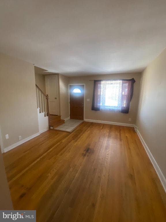 Photo - 518 Chalcot Square