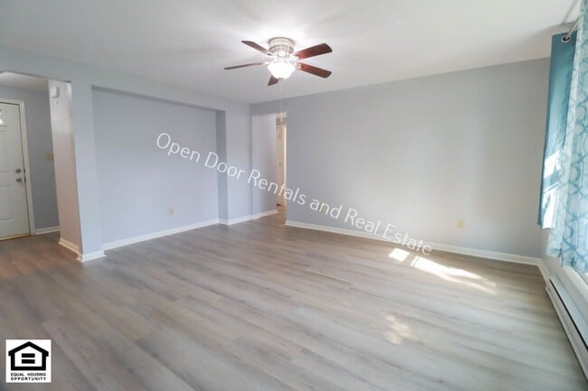 Photo - 5104 Eastwick Dr