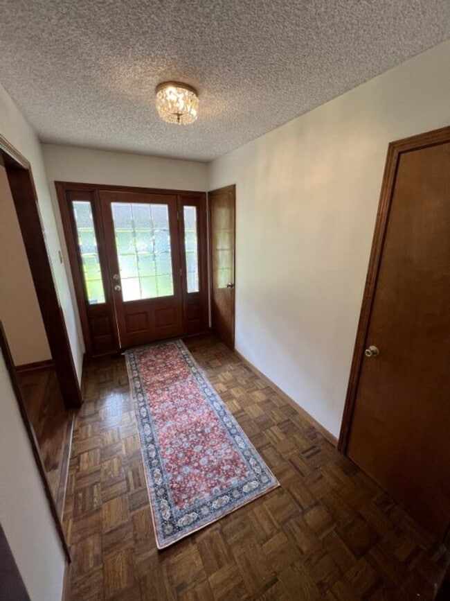 Photo - Spacious 4BR Brick Home with Office, Fireplace & Fenced Yard in Parkwood Terrace