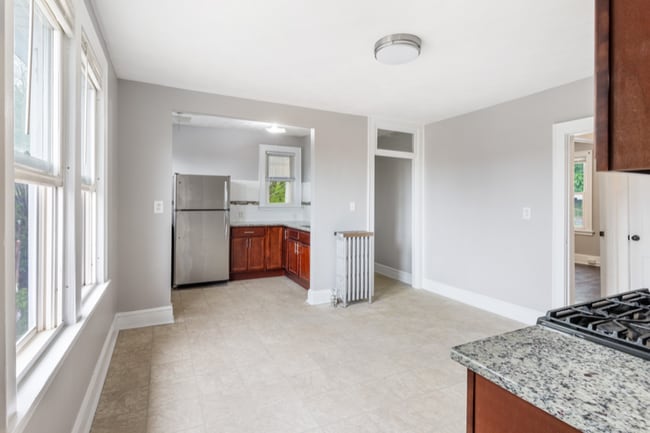 Photo - 106 Silver St Unidad 2