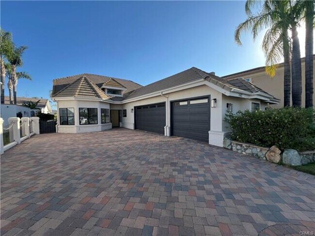 Photo - Stunning Lakefront Retreat in Gated Canyon...