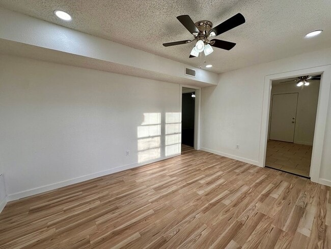 Photo - 3120 Chestnut Ave