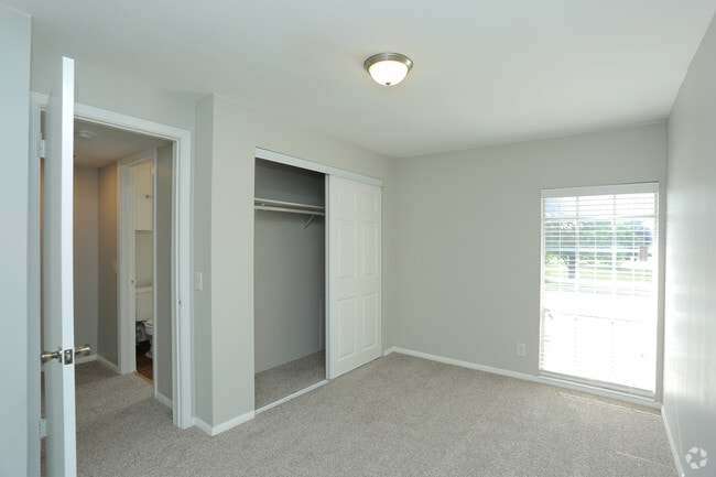 2HAB - 1,400 ft² - Primera habitación