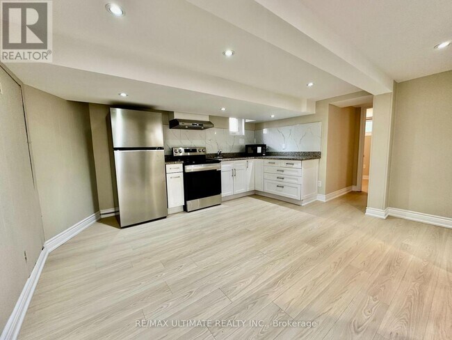 Photo - 225 Ferris Rd