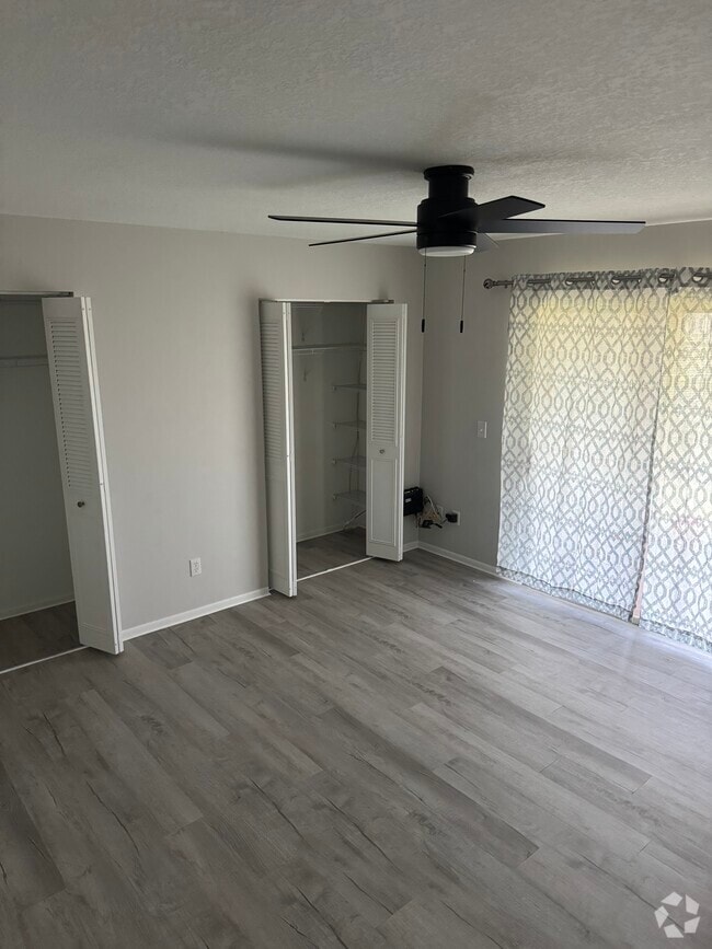 Building Photo - 12 Lake Vista Trl Unit 12LVT204 Rental