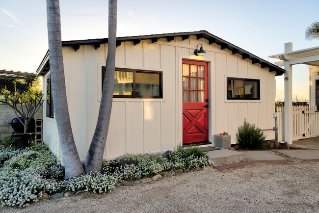 Photo - 5935 Redondo Dr