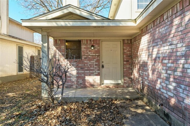 Photo - 2904 Kestrel Dr