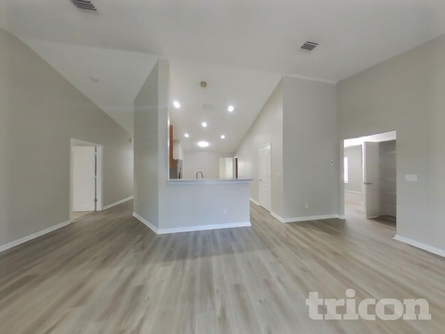 Photo - 86216 Vegas Blvd