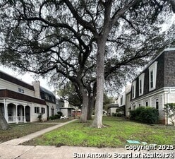 Building Photo - 636 Strings Dr