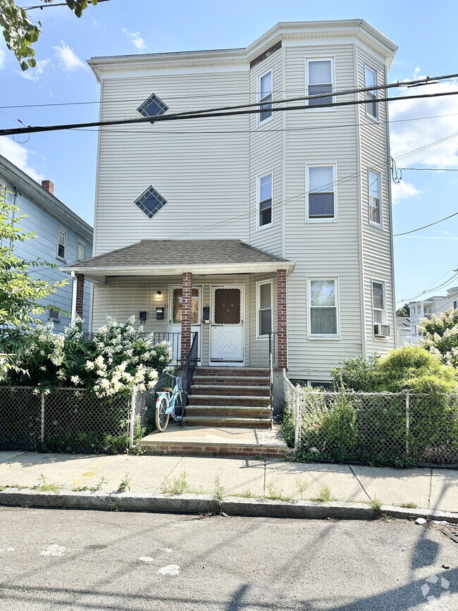 Building Photo - 23 Lambert St Rental