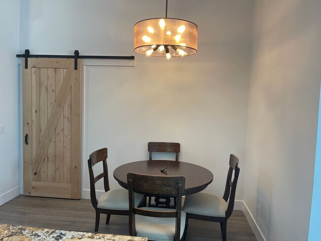 Photo - Attention Traveling Professionals House
