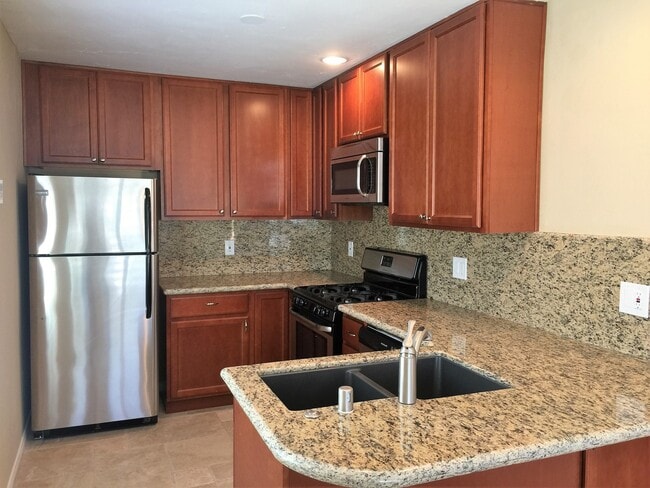 Photo - 131 Daisy Ave Unit 131