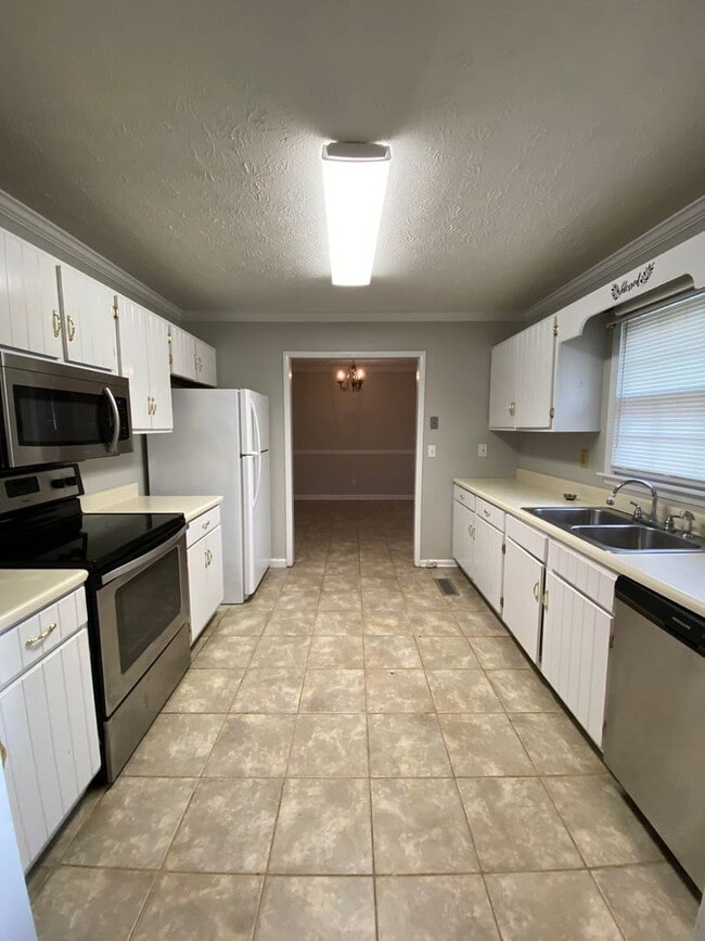 Photo - 1032 Emory Pl